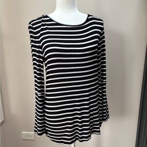 Old Navy Black and White Striped Long Sleeve Top